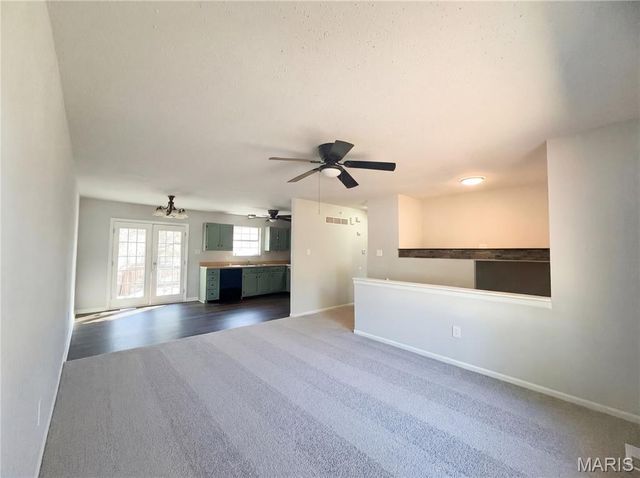 926 Wisdom Lane, Pacific, MO 63069