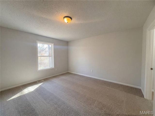 926 Wisdom Lane, Pacific, MO 63069