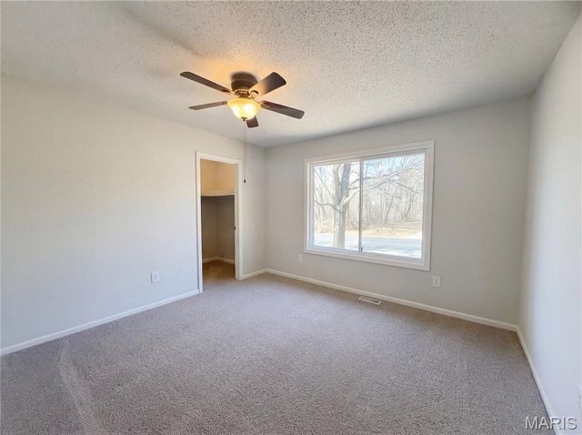 926 Wisdom Lane, Pacific, MO 63069