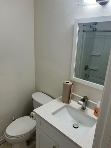 5302 Indio CIR A, Austin, TX 78745