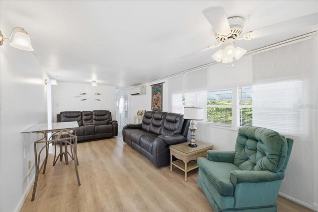 6621 KANSAS STREET, Bradenton, FL 34207