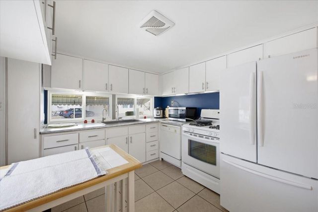 6621 KANSAS STREET, Bradenton, FL 34207