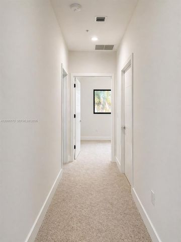 4384 NW 9th St 4384, Plantation, FL 33317