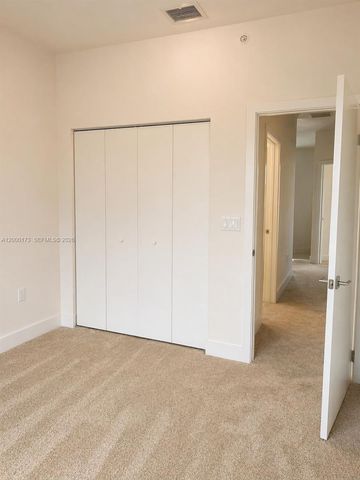 4384 NW 9th St 4384, Plantation, FL 33317