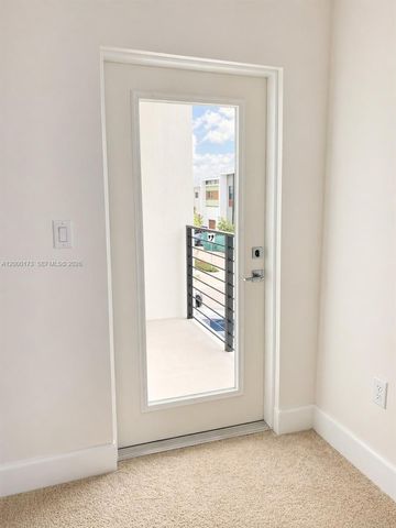 4384 NW 9th St 4384, Plantation, FL 33317