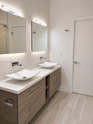 4384 NW 9th St 4384, Plantation, FL 33317
