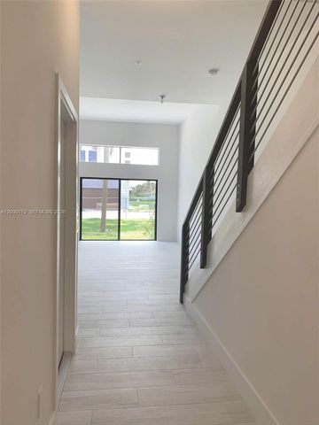 4384 NW 9th St 4384, Plantation, FL 33317