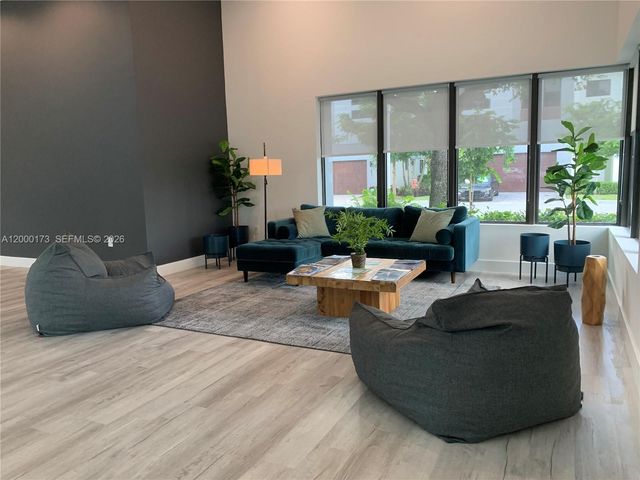 4384 NW 9th St 4384, Plantation, FL 33317