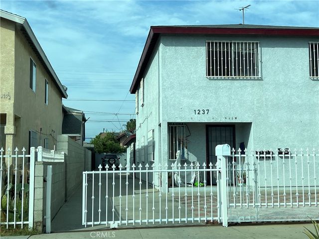1237 E 28th, Los Angeles, CA 90011
