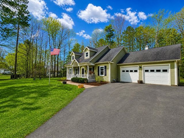 9 Clover Lane, Newport City, VT 05855