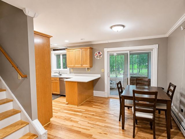9 Clover Lane, Newport City, VT 05855