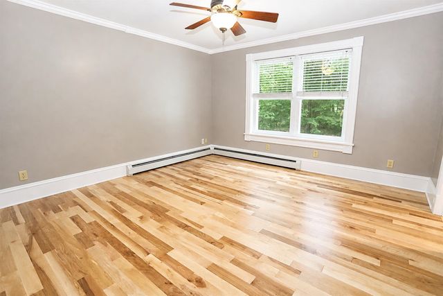 9 Clover Lane, Newport City, VT 05855