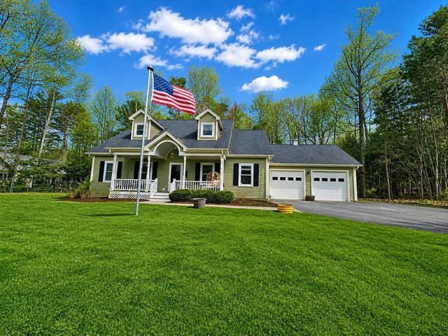 9 Clover Lane, Newport City, VT 05855