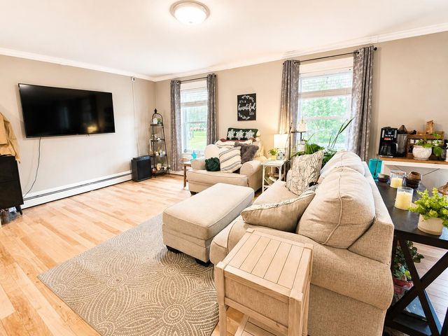 9 Clover Lane, Newport City, VT 05855