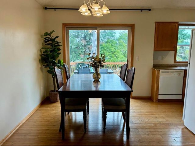 1283 Creekside Drive, Waconia, MN 55387