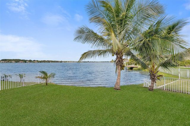 2339 NW 195th Ave 2339, Pembroke Pines, FL 33029
