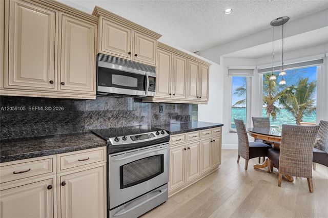2339 NW 195th Ave 2339, Pembroke Pines, FL 33029