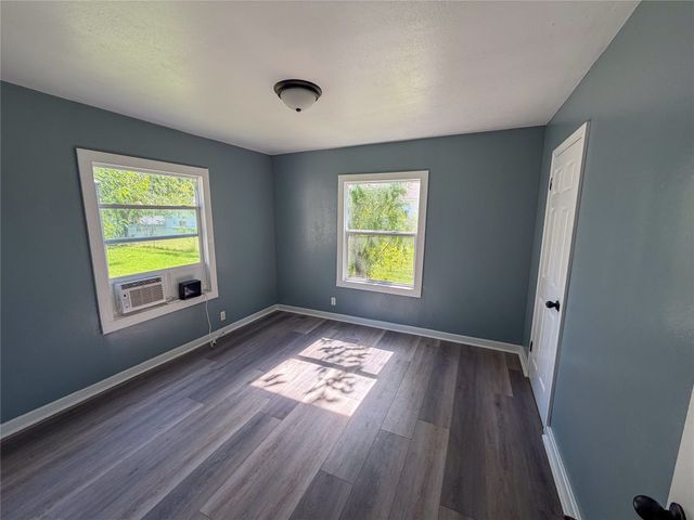 627 E Woodard Street, Denison, TX 75021
