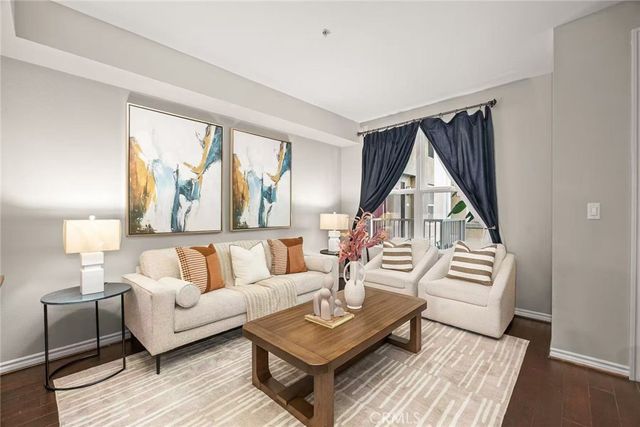 87 E Commonwealth 1A, Alhambra, CA 91801