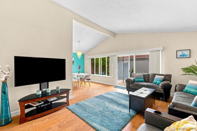 2809 Via Cascada, Carlsbad, CA 92010