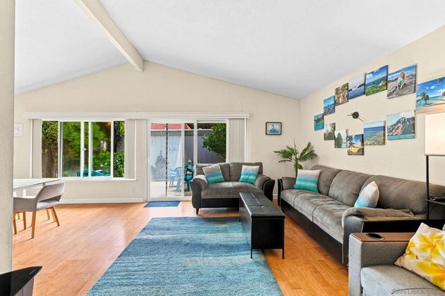 2809 Via Cascada, Carlsbad, CA 92010