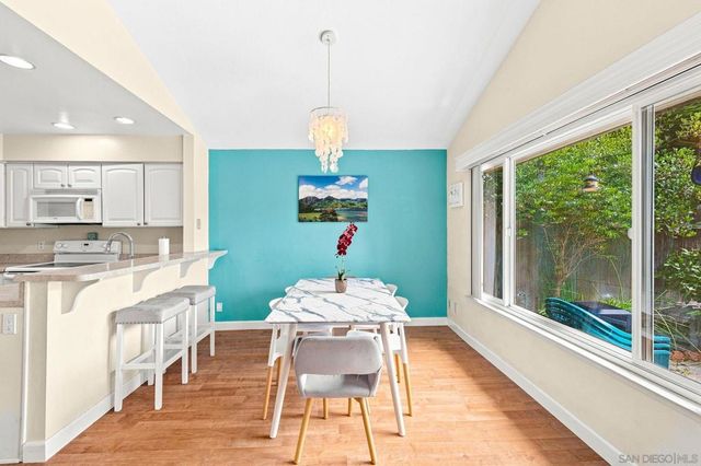 2809 Via Cascada, Carlsbad, CA 92010