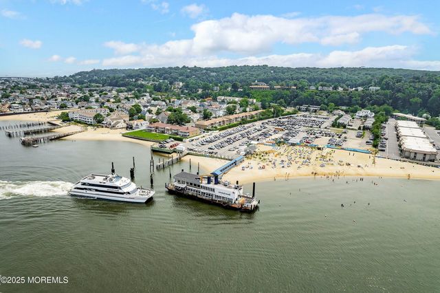 52 Barberie Avenue, Highlands, NJ 07732