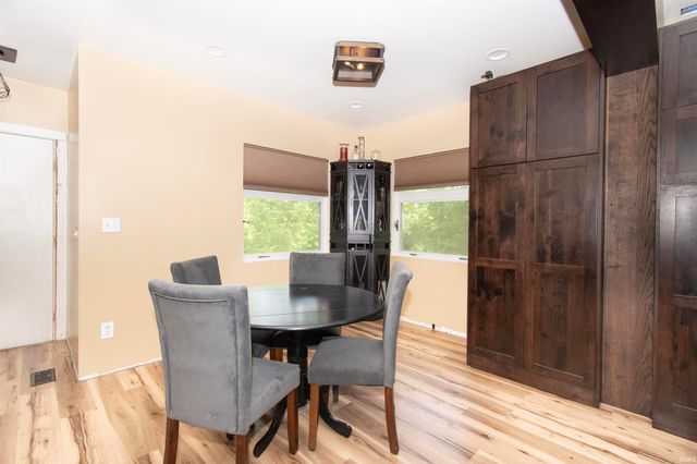 9903 Circlewood Drive, Fort Wayne, IN 46804
