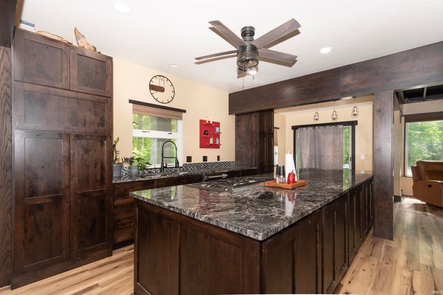 9903 Circlewood Drive, Fort Wayne, IN 46804
