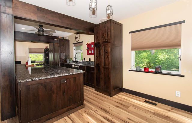 9903 Circlewood Drive, Fort Wayne, IN 46804