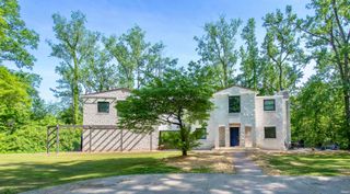 9903 Circlewood Drive, Fort Wayne, IN 46804