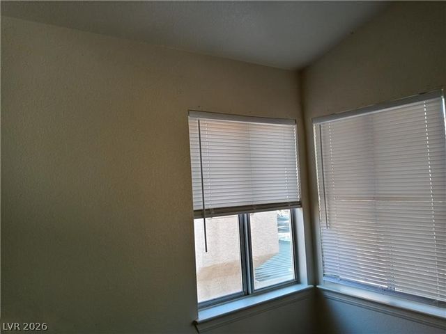 8332 Shore Breeze Drive, Las Vegas, NV 89128