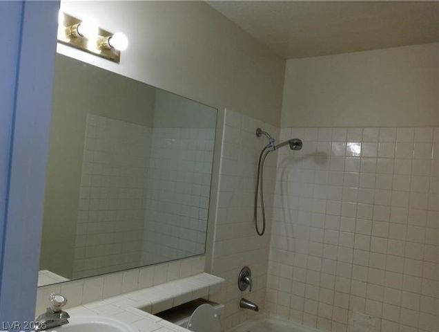8332 Shore Breeze Drive, Las Vegas, NV 89128