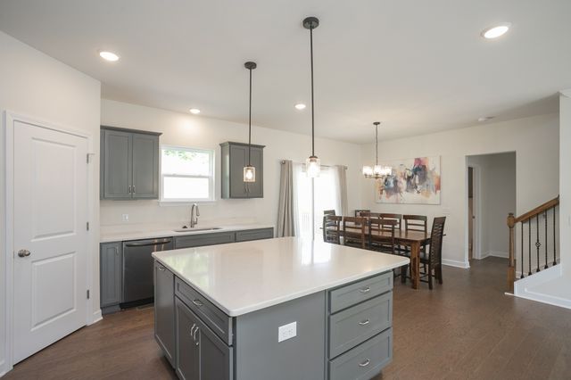 264 Blackpool Dr, Nashville, TN 37211