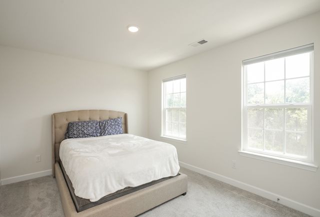 264 Blackpool Dr, Nashville, TN 37211