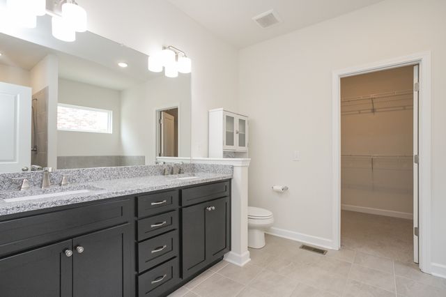 264 Blackpool Dr, Nashville, TN 37211