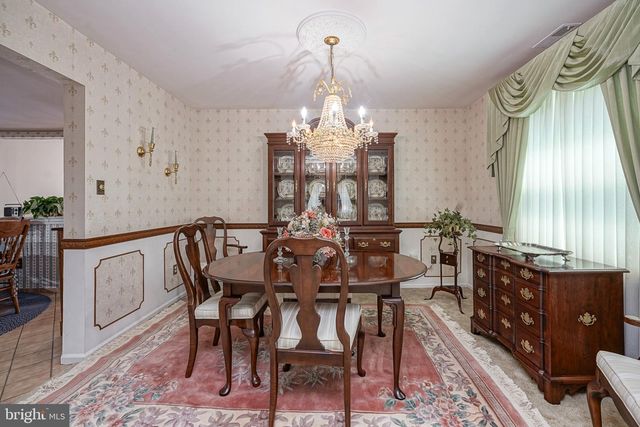 2530 TAUTON DR, Pennsauken, NJ 08109