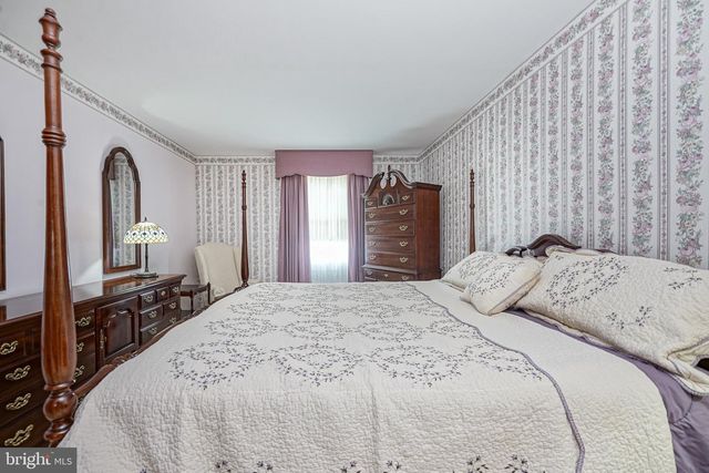 2530 TAUTON DR, Pennsauken, NJ 08109
