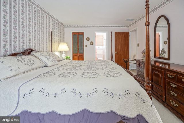2530 TAUTON DR, Pennsauken, NJ 08109
