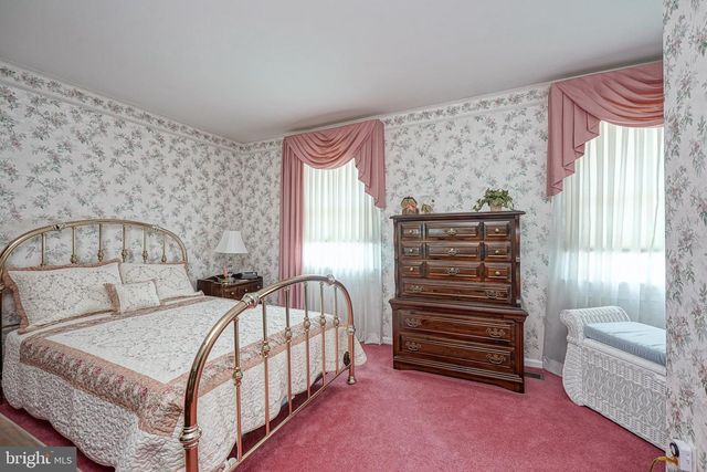 2530 TAUTON DR, Pennsauken, NJ 08109