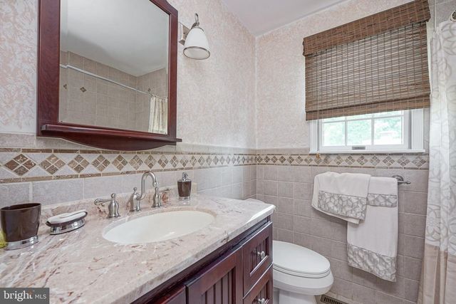 2530 TAUTON DR, Pennsauken, NJ 08109