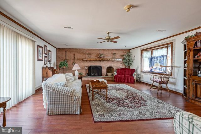 2530 TAUTON DR, Pennsauken, NJ 08109