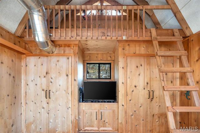 116 Grenoble Lake Drive, Innsbrook, MO 63390