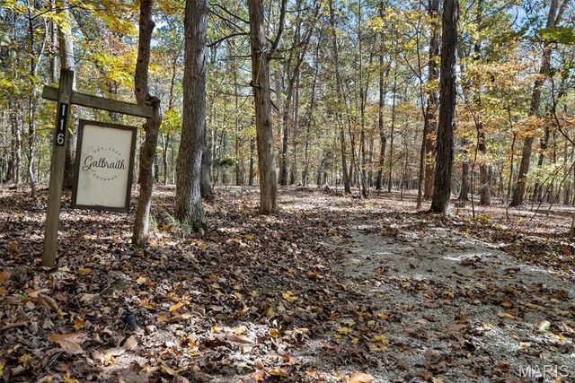 116 Grenoble Lake Drive, Innsbrook, MO 63390