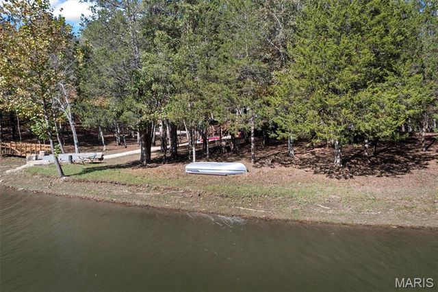 116 Grenoble Lake Drive, Innsbrook, MO 63390