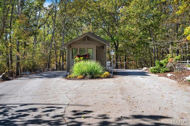 116 Grenoble Lake Drive, Innsbrook, MO 63390
