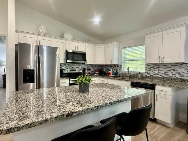 5653 PECAN ROAD, Ocala, FL 34472