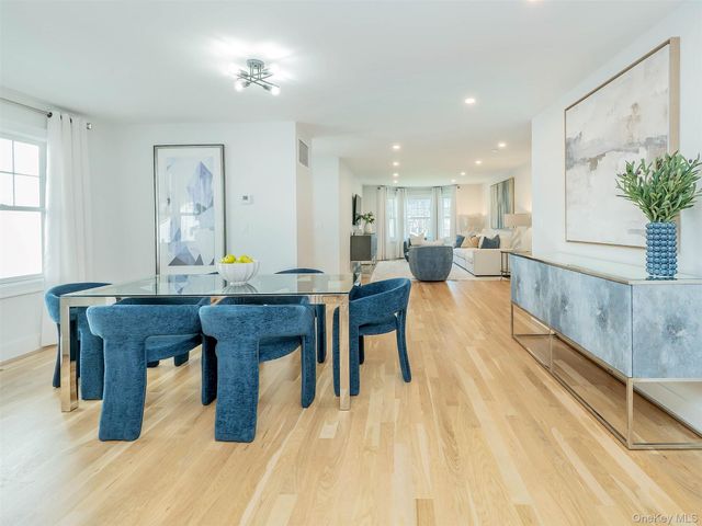 59 Edgewood Road A, Port Washington, NY 11050