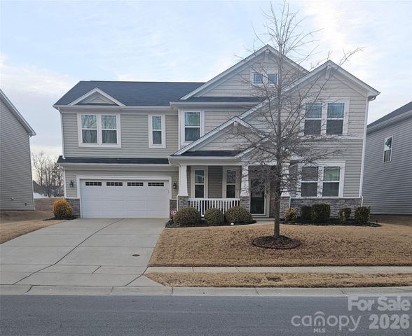 7512 Meridale Forest Drive, Charlotte, NC 28269