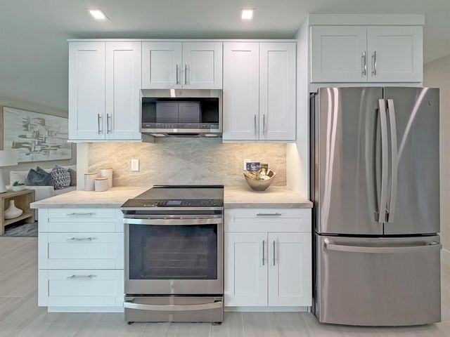 1100 SW 15th Avenue, Boca Raton, FL 33486